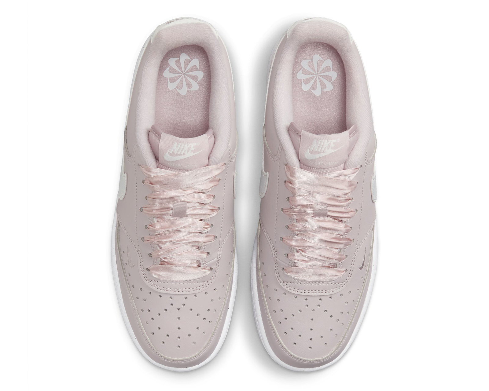 Foto 4 pulgar | Foto 3 | Tenis para Básquetbol Nike Court Vision Low Next Nature para Mujer