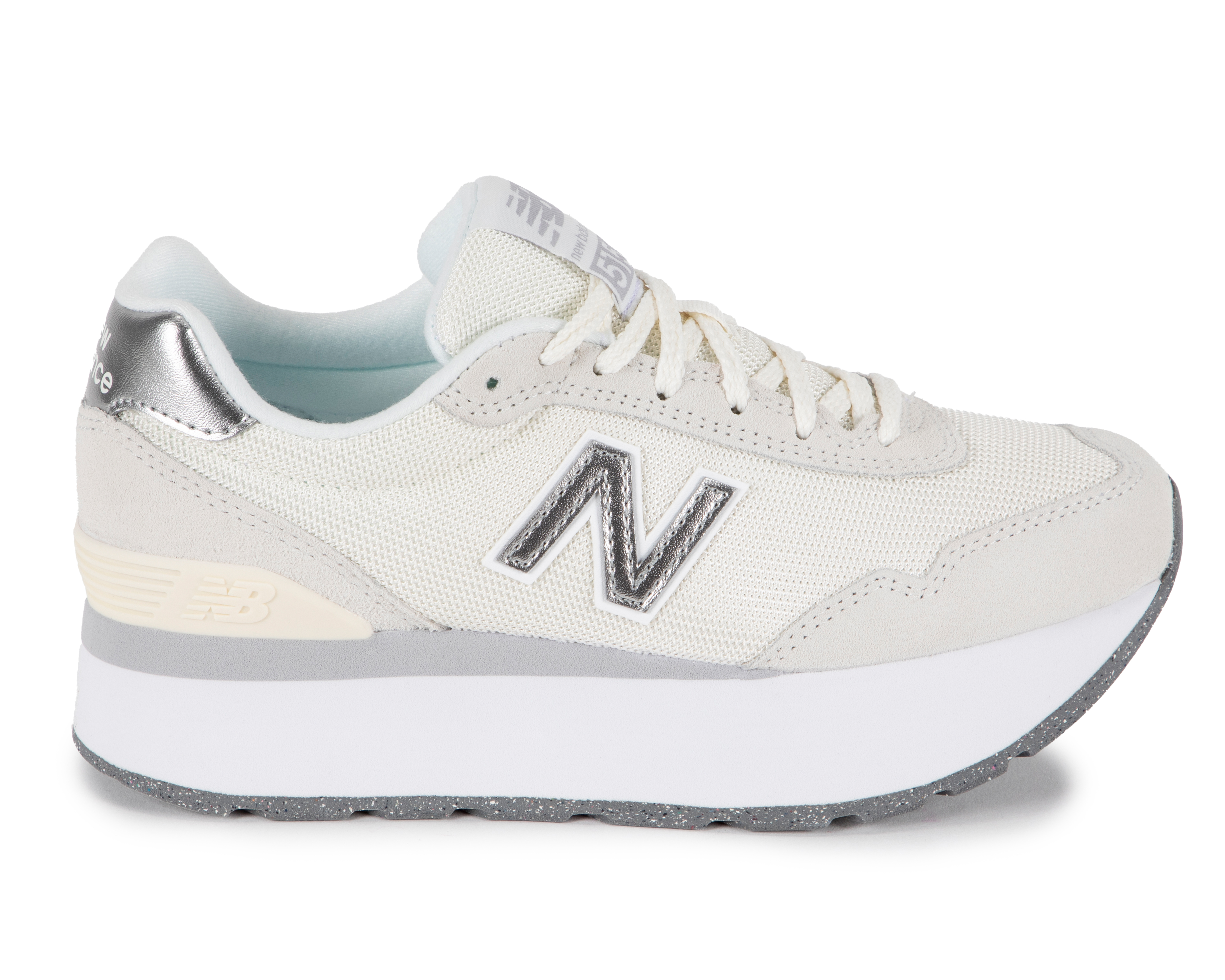 Foto 3 pulgar | Foto 2 | Tenis Casuales New Balance para Mujer