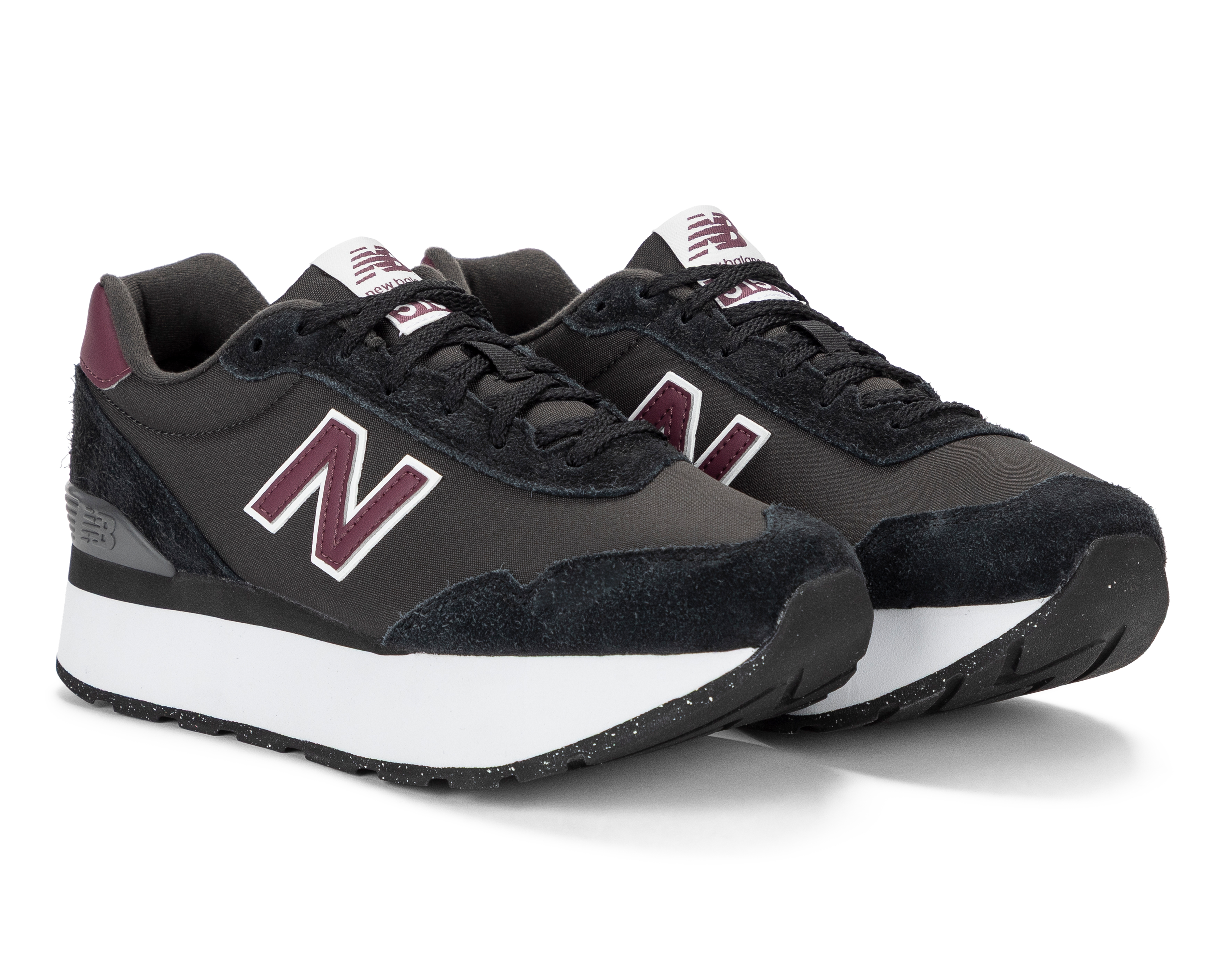 Foto 2 pulgar | Foto 1 | Tenis Casuales New Balance de Piel para Mujer