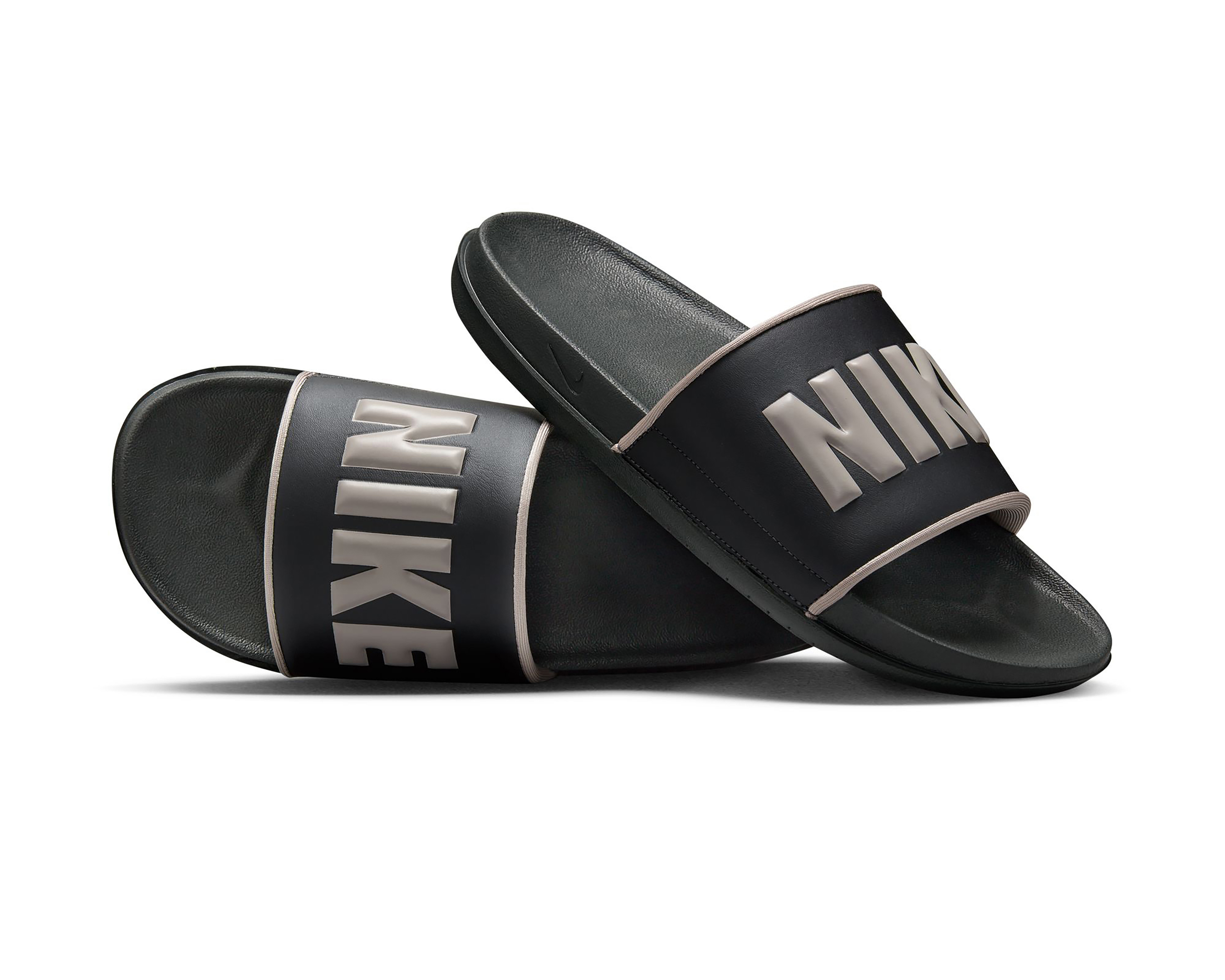 Foto 2 pulgar | Foto 1 | Sandalias Deportivas Nike Offcourt para Hombre