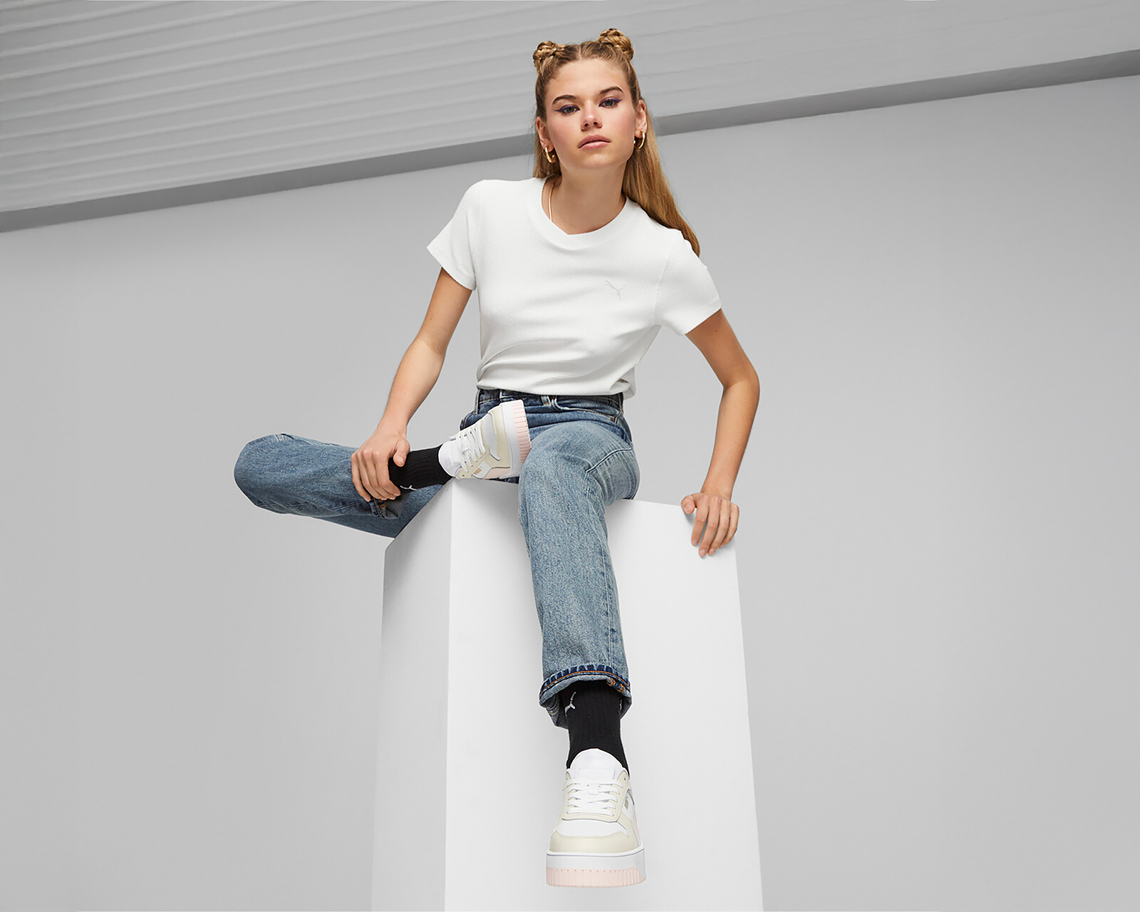 Foto 9 pulgar | Foto 8 | Tenis Puma Carina Street para Mujer