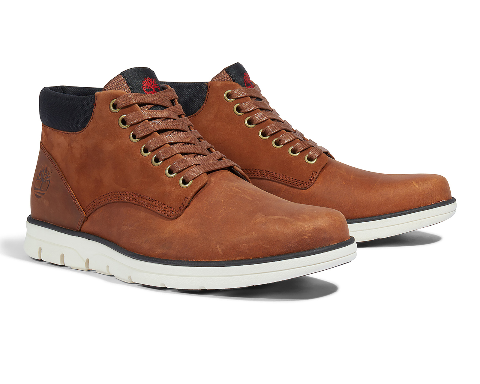 Foto 2 pulgar | Foto 1 | Botas Casuales Timberland Bradstreet de Piel para Hombre