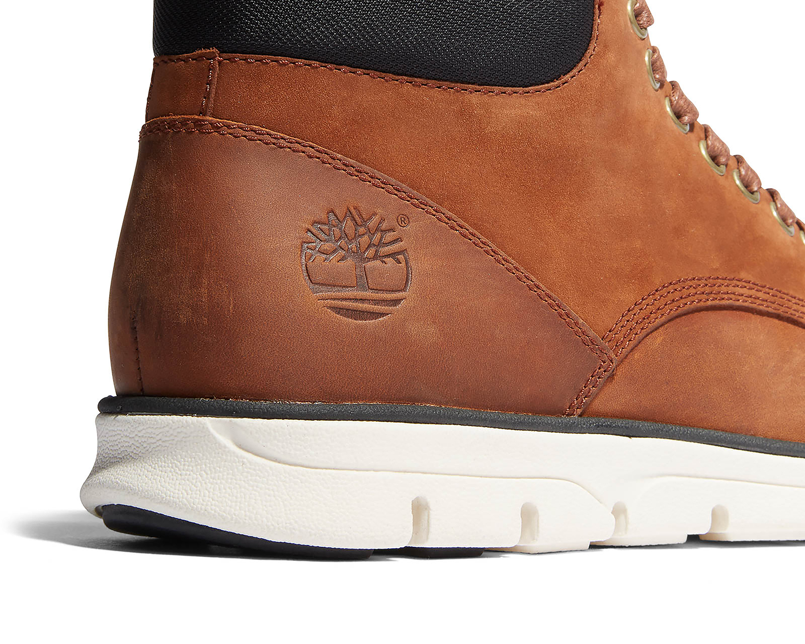 Foto 6 pulgar | Foto 5 | Botas Casuales Timberland Bradstreet de Piel para Hombre