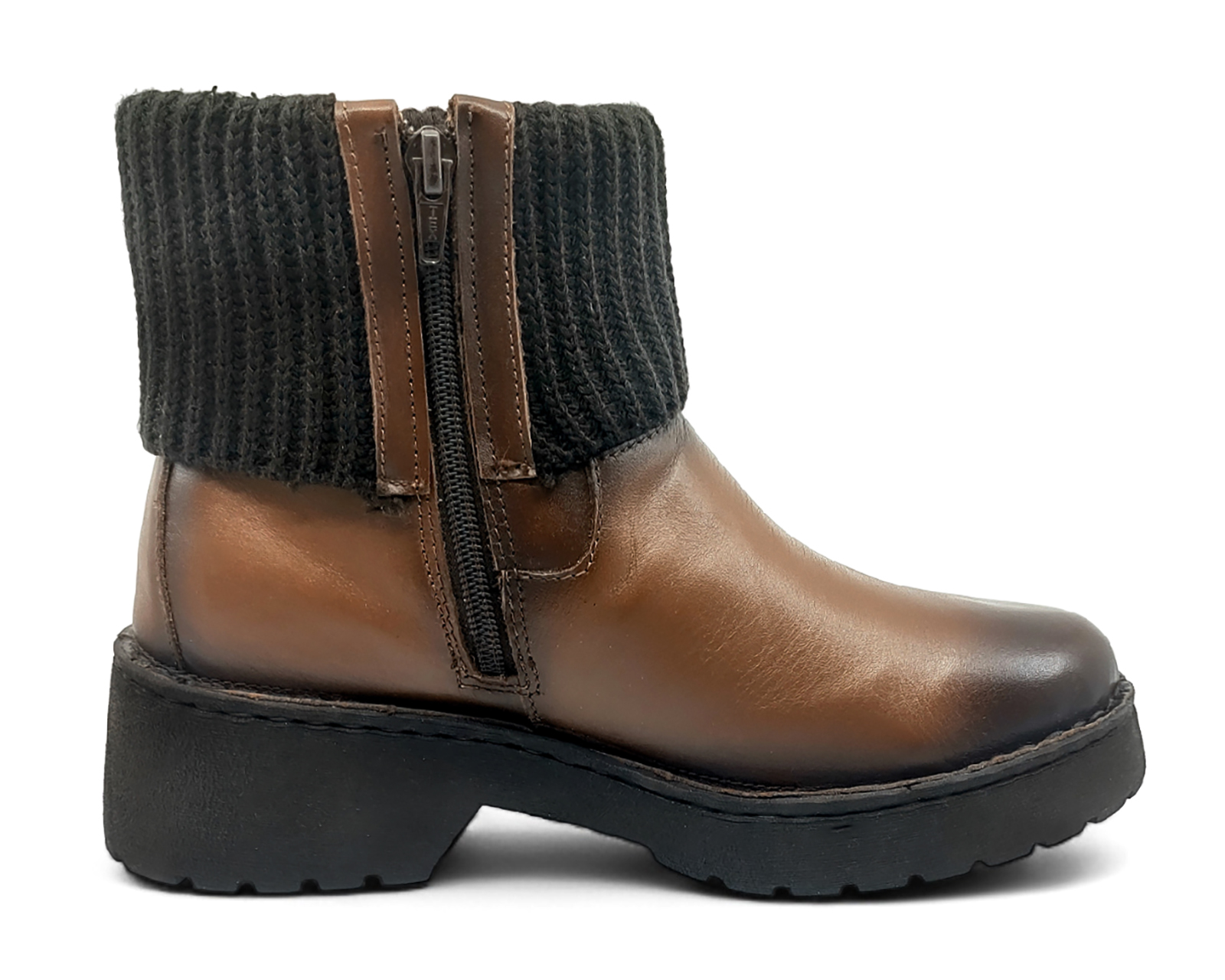 Foto 5 pulgar | Foto 4 | Botas Urbanas Lobo Solo de Piel para Mujer