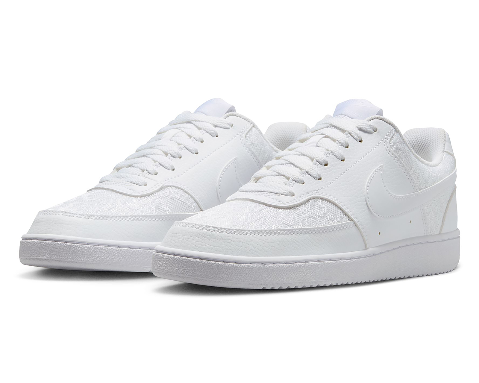 Foto 2 pulgar | Foto 1 | Tenis de Básquetbol Nike Court Vision Low para Mujer