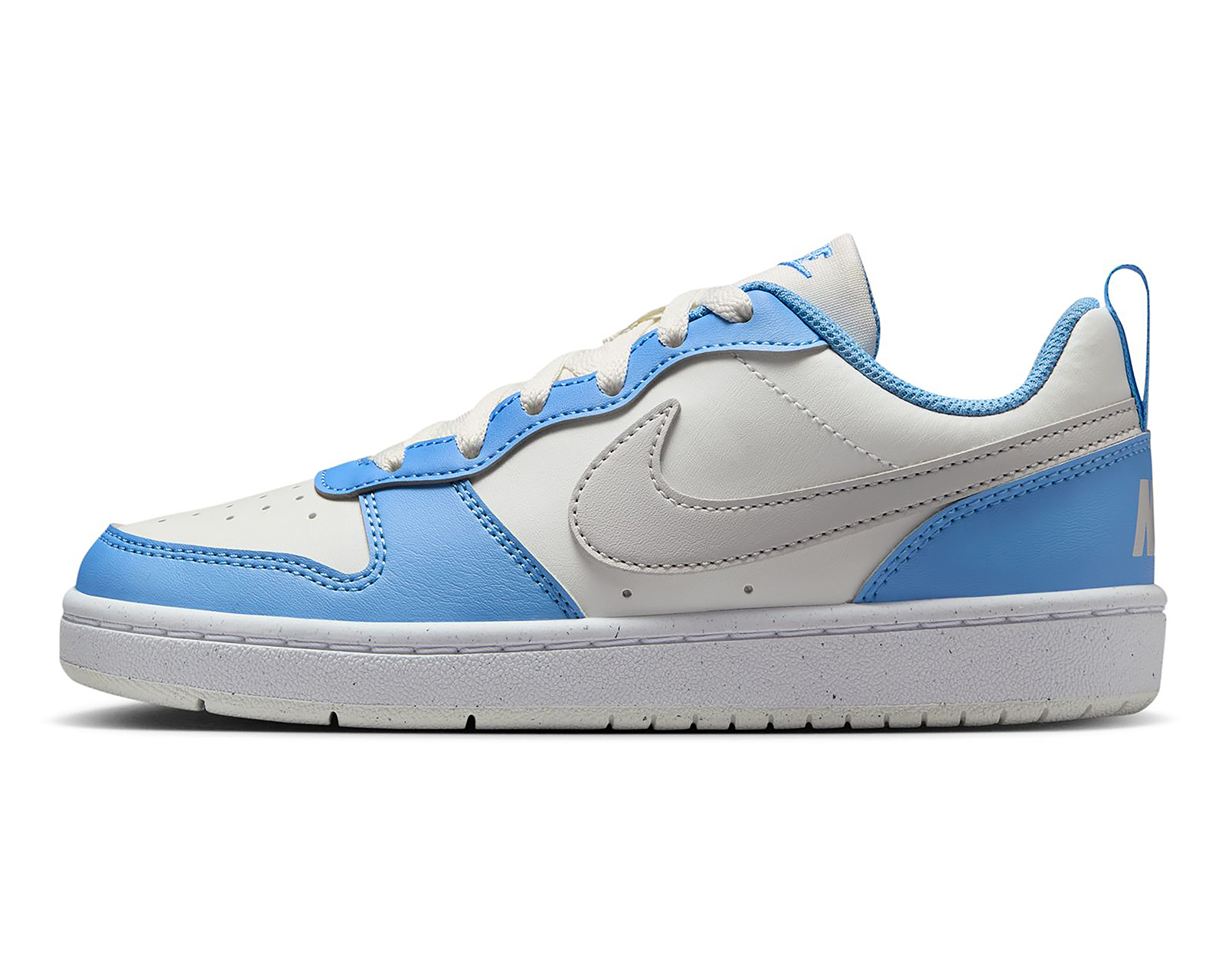 Foto 4 pulgar | Foto 3 | Tenis Nike Court Borough Low Recraft Juveniles