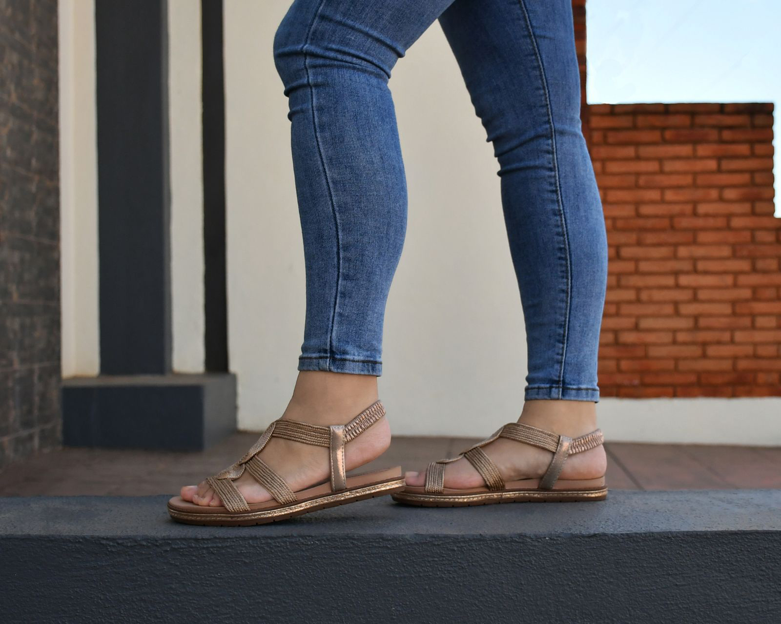 Foto 7 | Foto 7 | Sandalias Casuales 18 Forever para Mujer