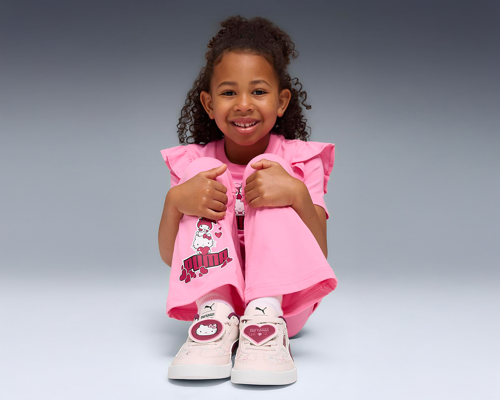 Foto 9 | Foto 9 | Tenis Puma Club II Era Hello Kitty & Friends para Niña