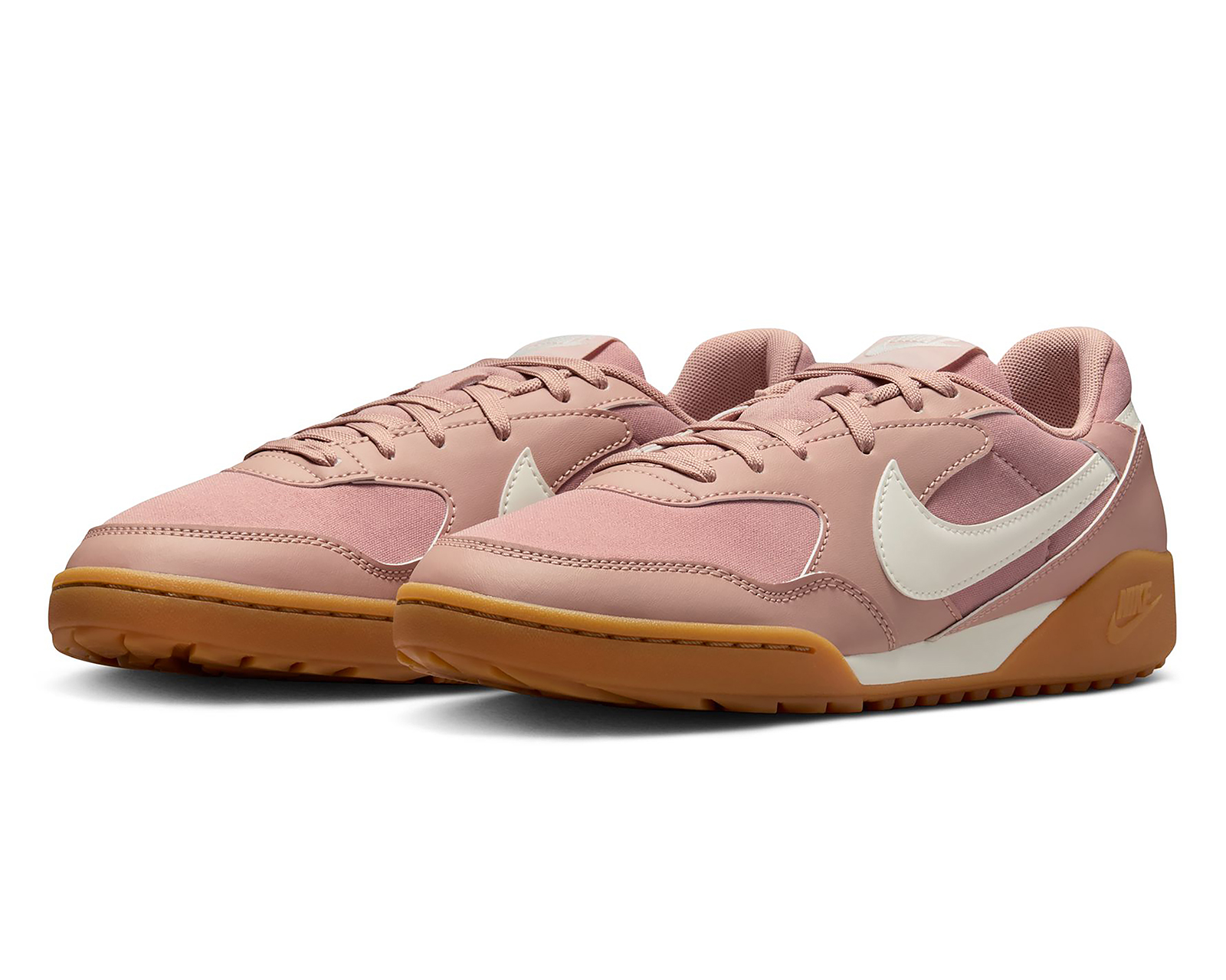 Foto 2 pulgar | Foto 1 | Tenis para Futbol Nike Terra Manta para Mujer