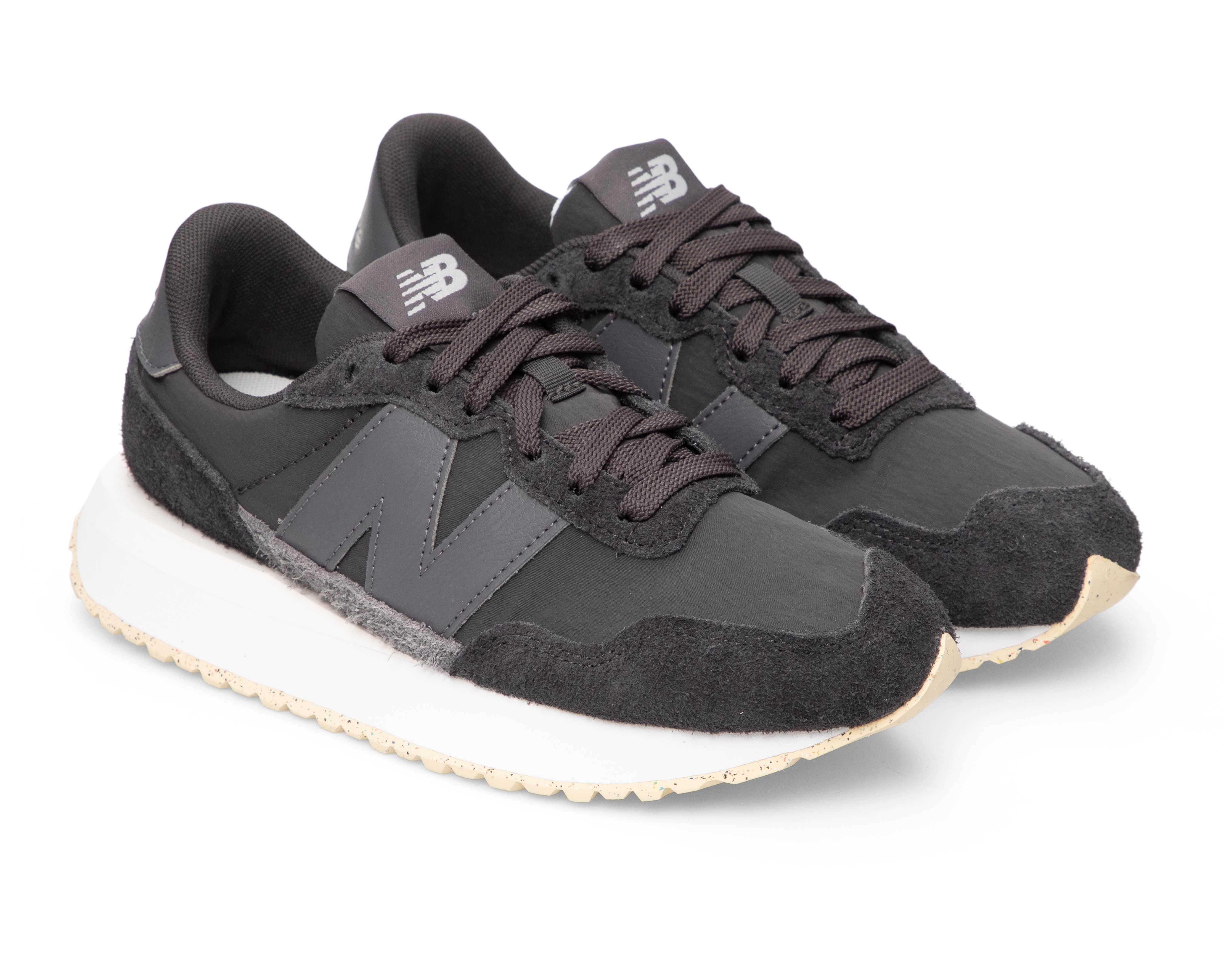 Foto 2 pulgar | Foto 1 | Tenis New Balance 237 para Mujer