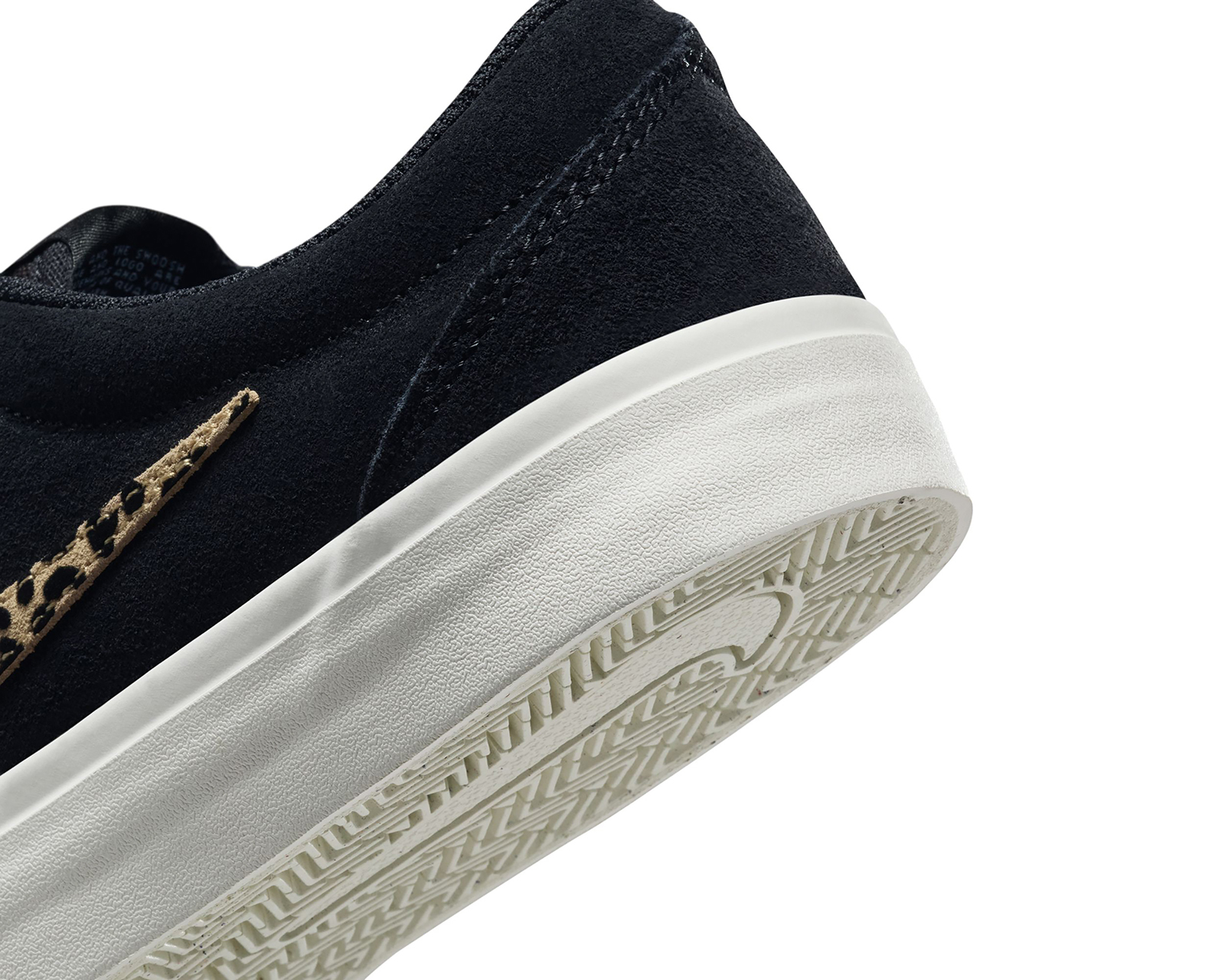 Foto 9 pulgar | Foto 8 | Tenis Nike Charge Suede SE para Mujer