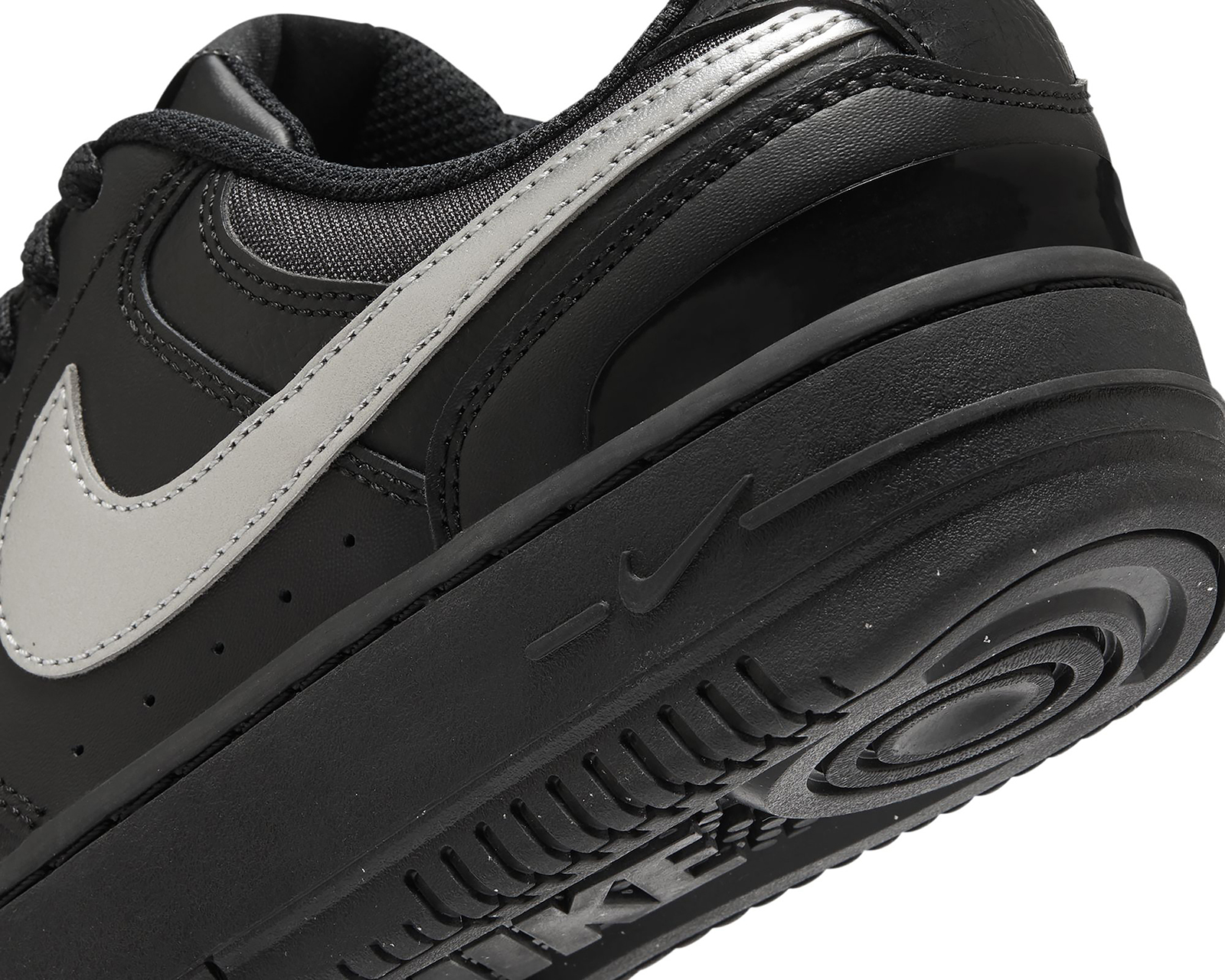 Foto 9 pulgar | Foto 8 | Tenis Nike Gamma Force para Mujer