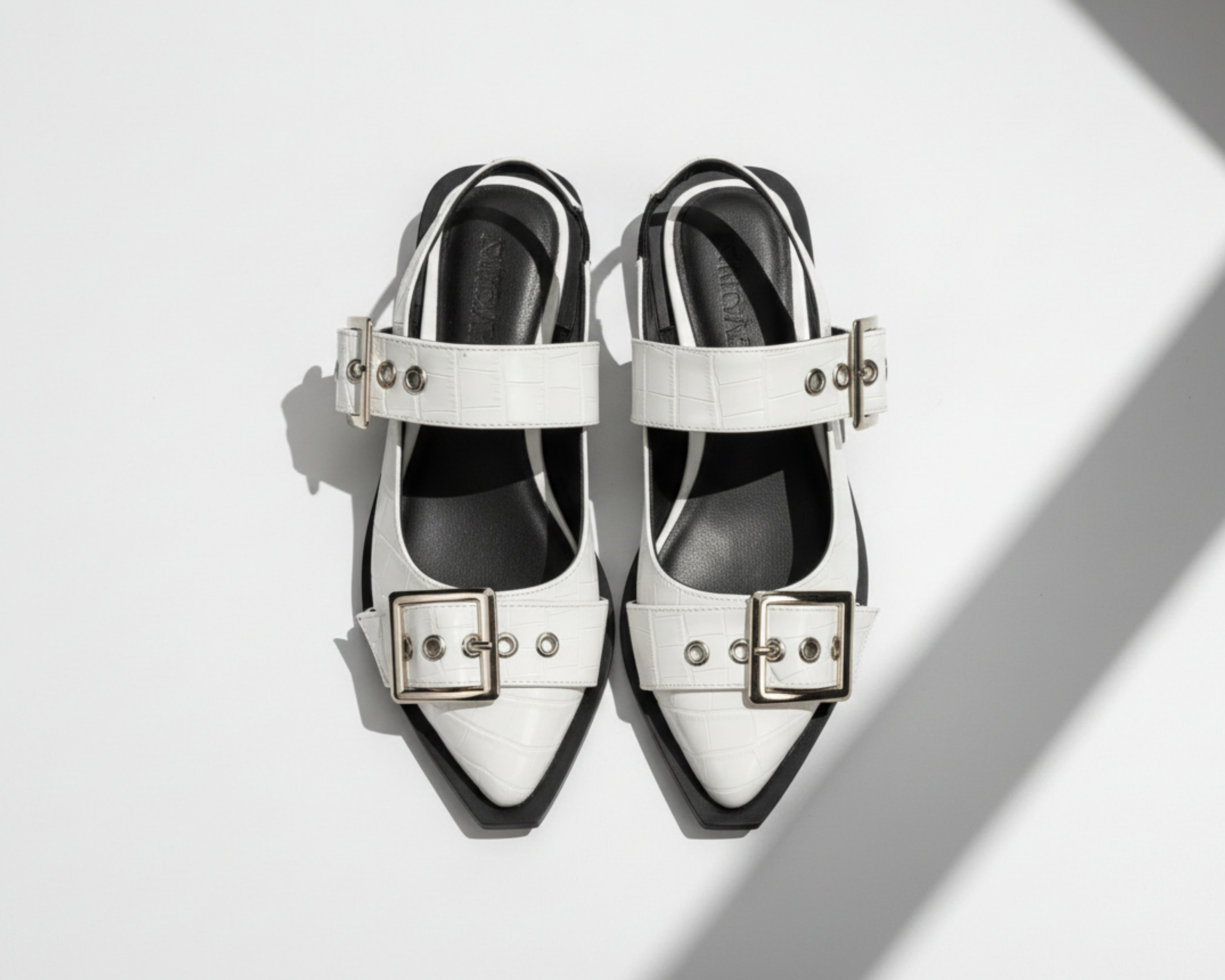 Foto 8 pulgar | Foto 7 | Flats Strona para Mujer