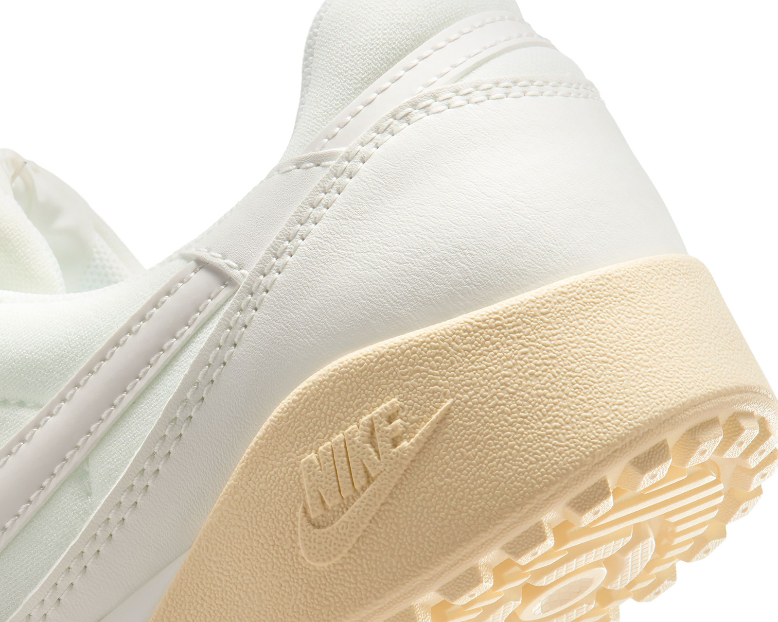 Foto 9 pulgar | Foto 8 | Tenis Nike Terra Manta para Mujer