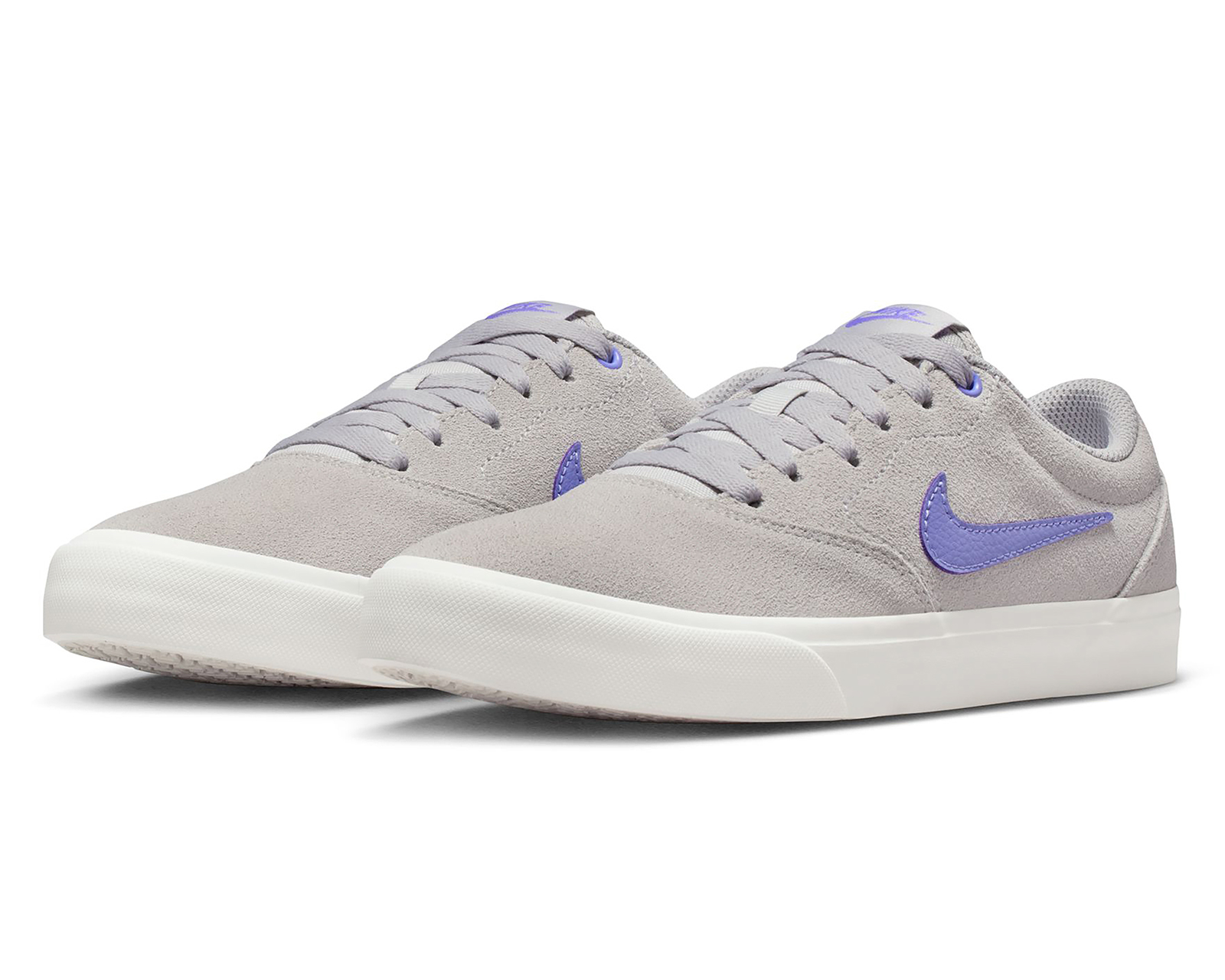 Tenis Nike Charge Suede para Mujer