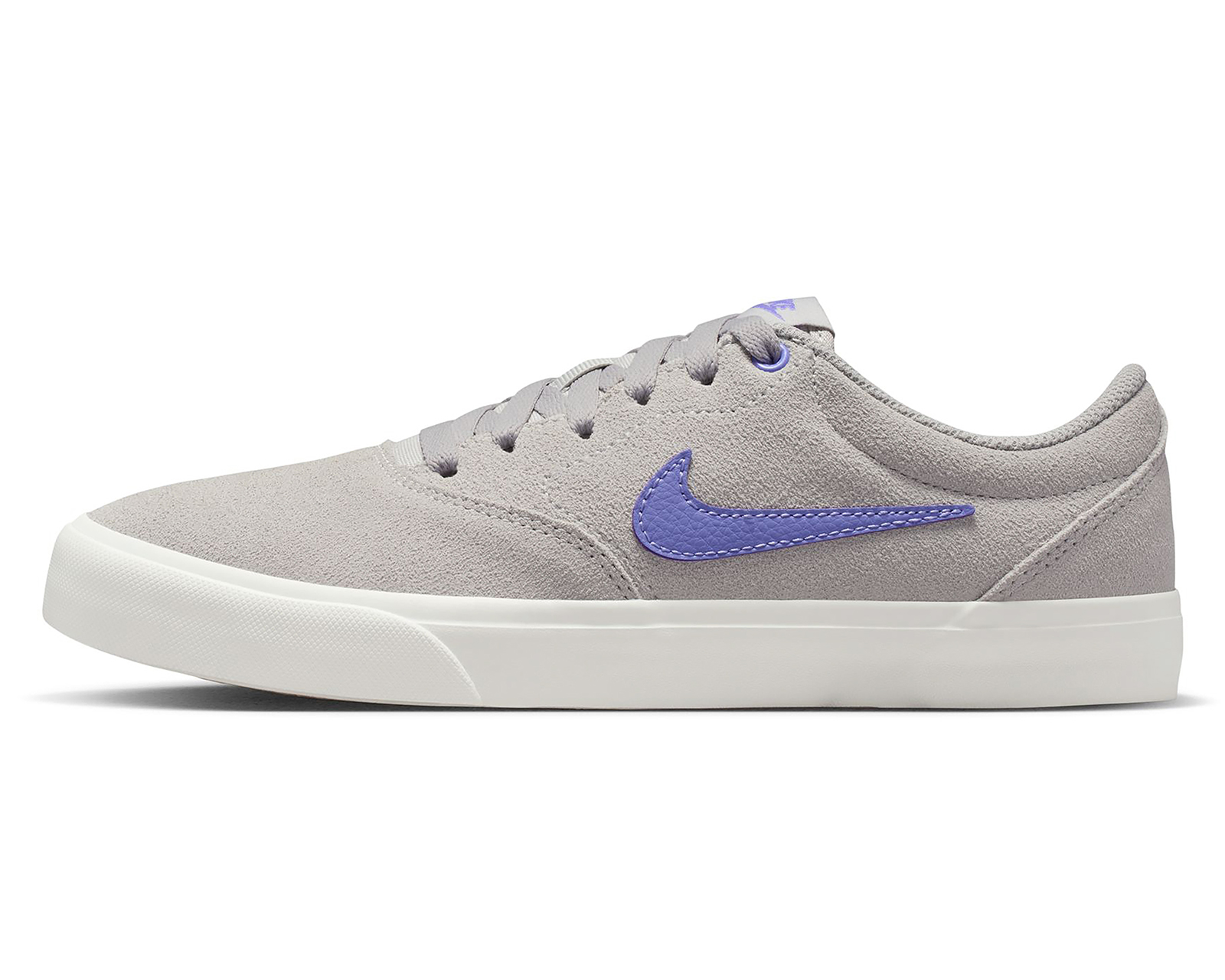 Foto 4 pulgar | Foto 3 | Tenis Nike Charge Suede para Mujer