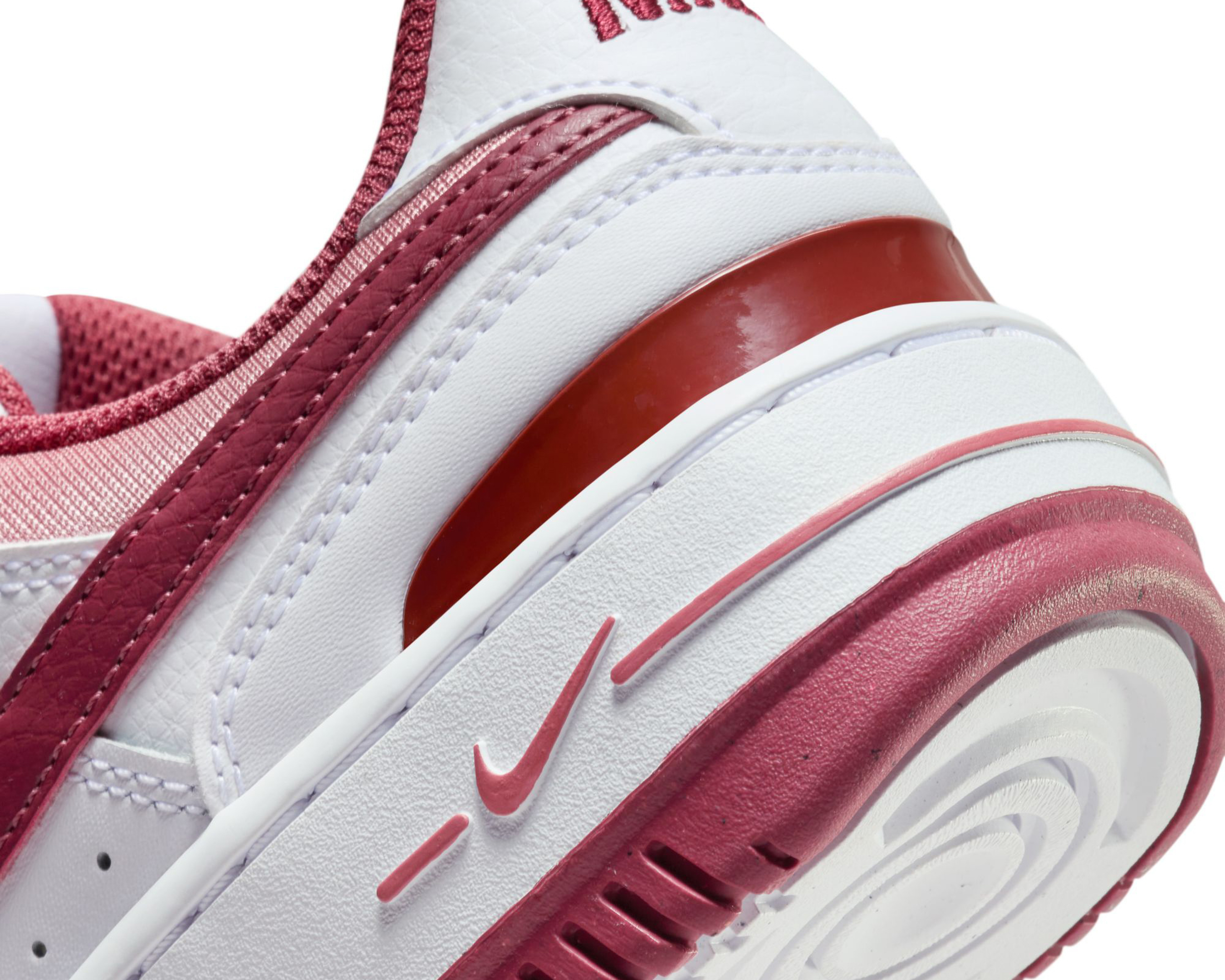 Foto 9 pulgar | Foto 8 | Tenis Nike Gamma Force para Mujer